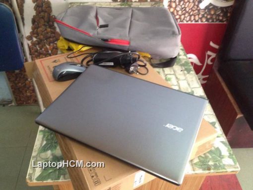 Laptop cu Acer Aspire E5 475 33wt
