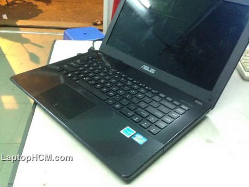 Laptop cu Asus F451ca